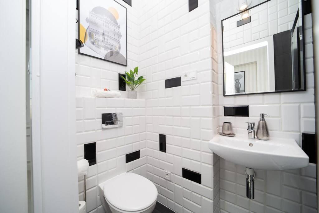 Alton Aleje Apartment 3 Varsó Kültér fotó